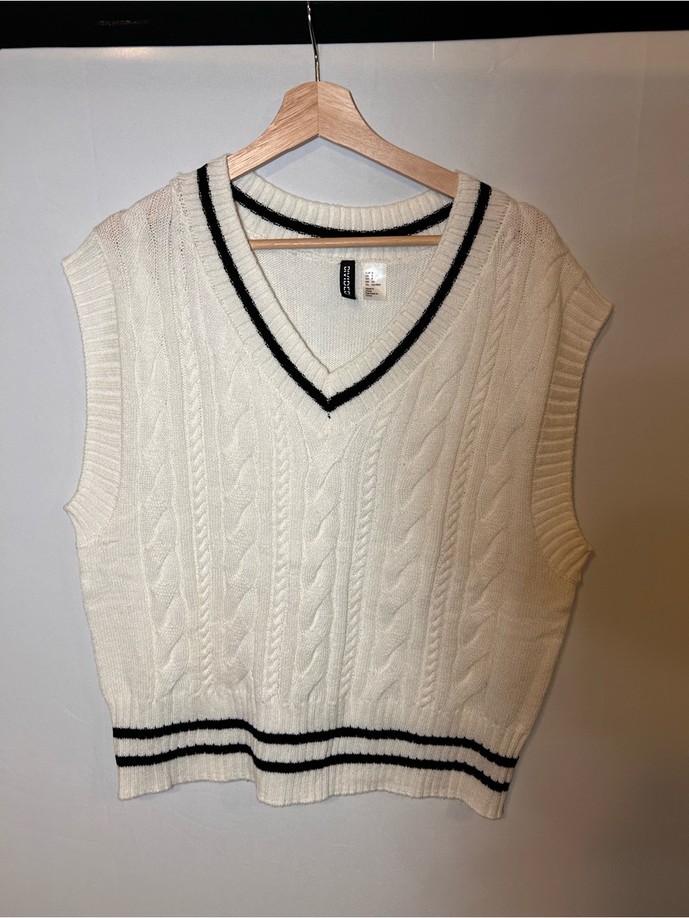 H&M Divided Cream Cable Knit Varsity Sweater Vest Black Stripe Size S - Picture 2 of 5